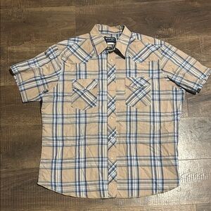 Wrangler Blue and Tan Plaid Button Down Shirt